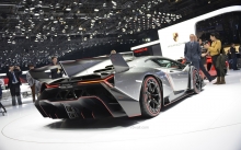     Lamborghini Veneno  